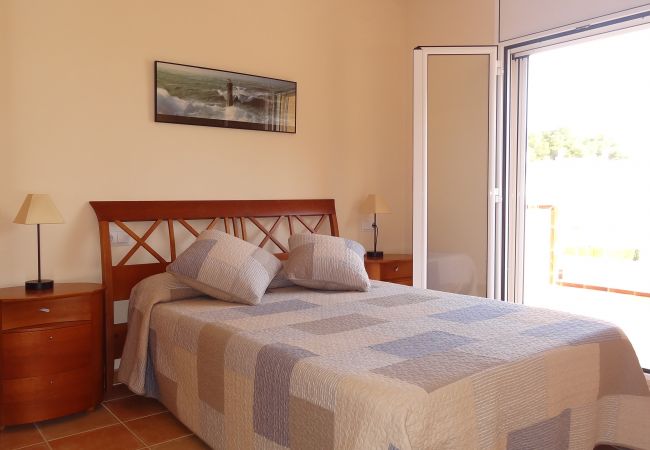 Apartamento en Mont-Roig del Camp - Primera linea de playa Guardamar 11351