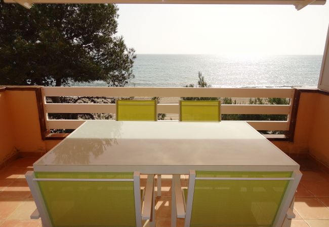 Apartamento en Mont-Roig del Camp - Primera linea de playa Guardamar 11351