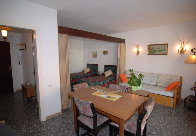 Ferienwohnung in Salou - Alexis  Zeus Apartments Salou 7041