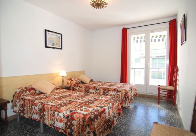 Ferienwohnung in Salou - Tauro Zeus Apartments Salou