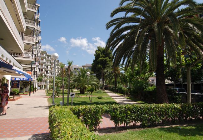 Apartment in Salou - Auriga  Zeus Apartments Salou 